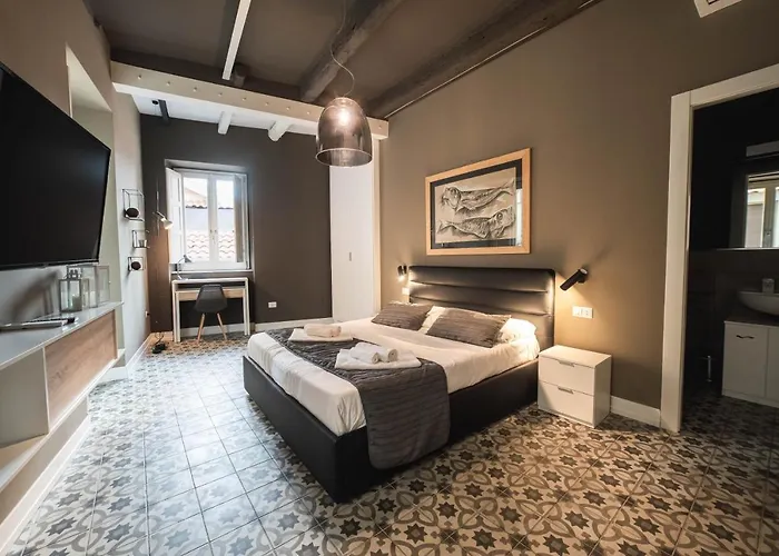 Palazzo Paladini - Luxury Suites In The Heart Of The Old Town