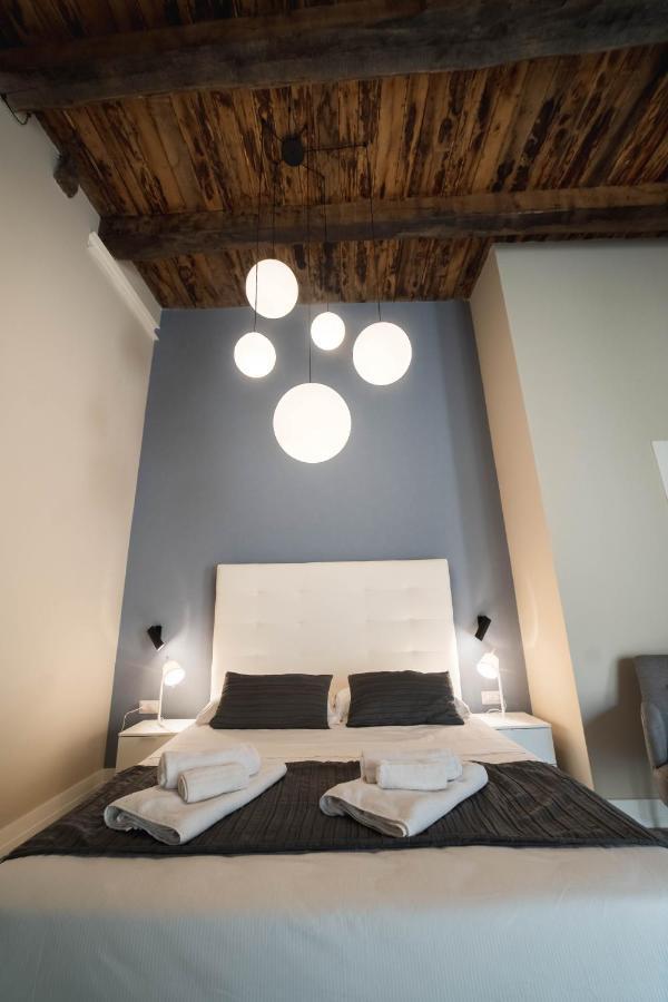 Palazzo Paladini - Luxury In The Heart Of The Old Town Aparthotel