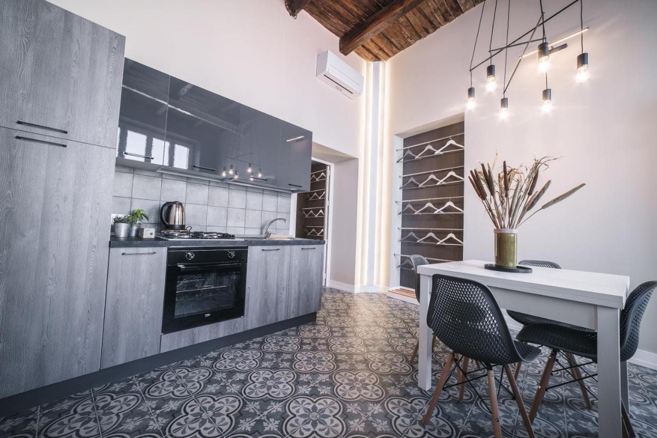 Apartahotel Palazzo Paladini - Luxury In The Heart Of The Old Town *